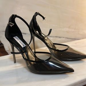NWOT Steve Madden Alessi Pump- clear black color